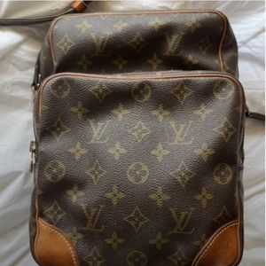 Louis Vuitton Crossbody Bag - Authentic